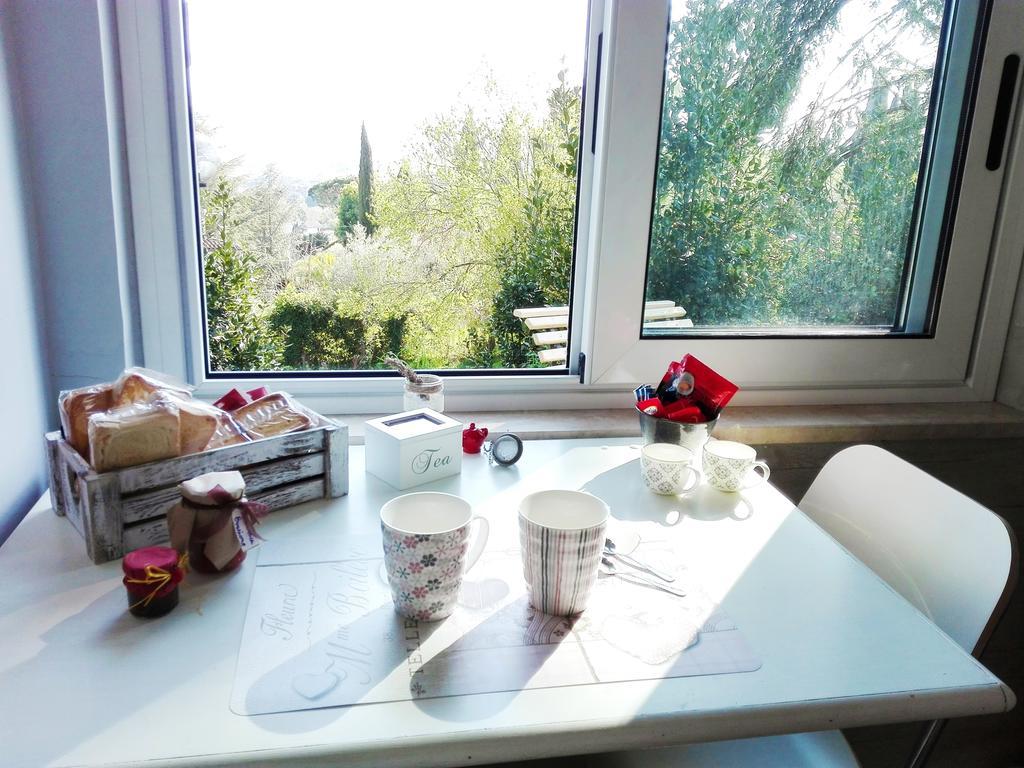 Bed And Breakfast Romantica Evasione Sutri Exterior photo