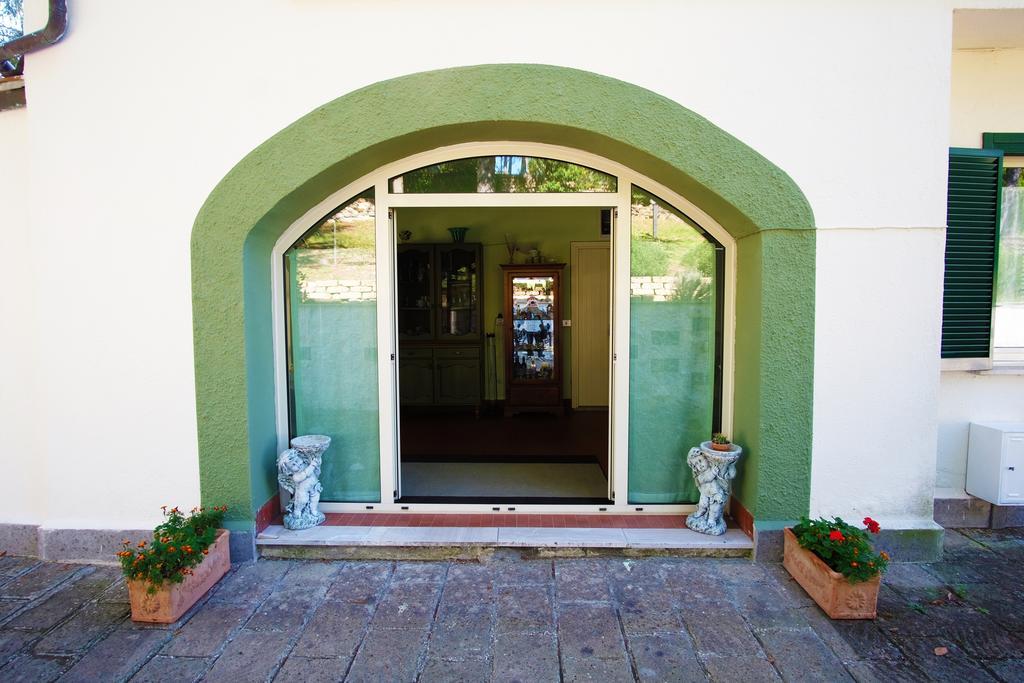 Bed And Breakfast Romantica Evasione Sutri Exterior photo